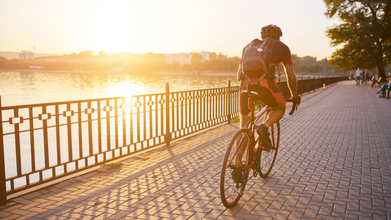 骑行者的最佳锻炼前和锻炼后营养策略