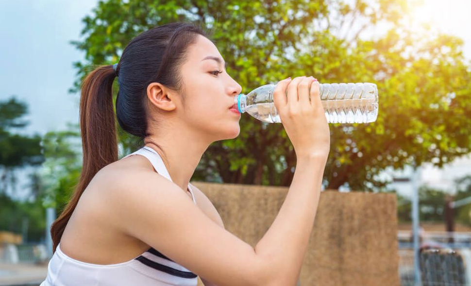 多喝水就能减肥：水分与减肥的真实关系