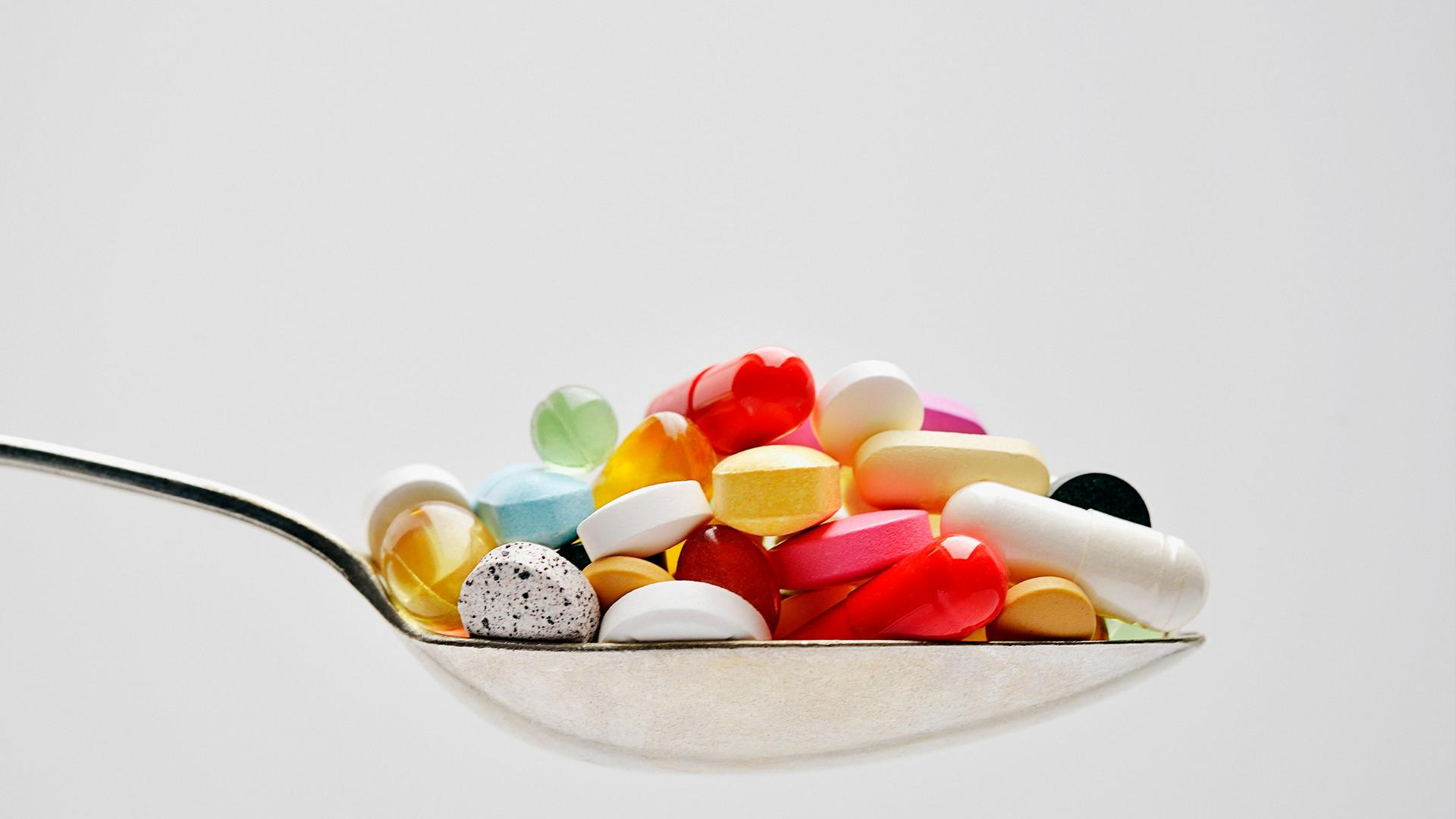 重启细胞的“出厂设置”：2026 长寿补剂终极指南——NMN、NAD+ 与细胞清理术