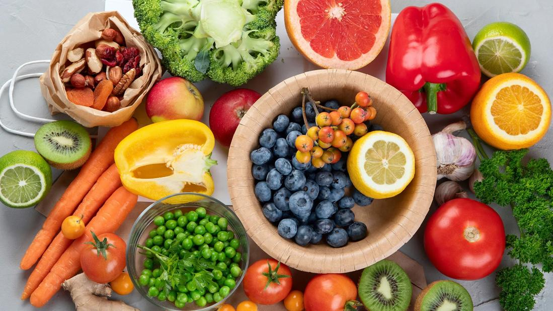 维C不仅能防感冒？这颗“全能补丁”怎么吃才最有质感